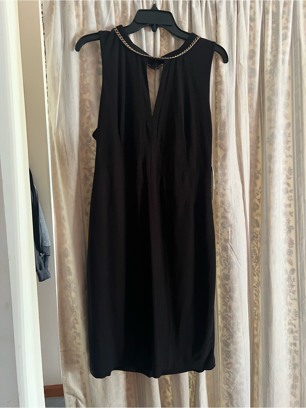 Scarlett Black Lace-Back Midi Dress - Picture 5 of 8